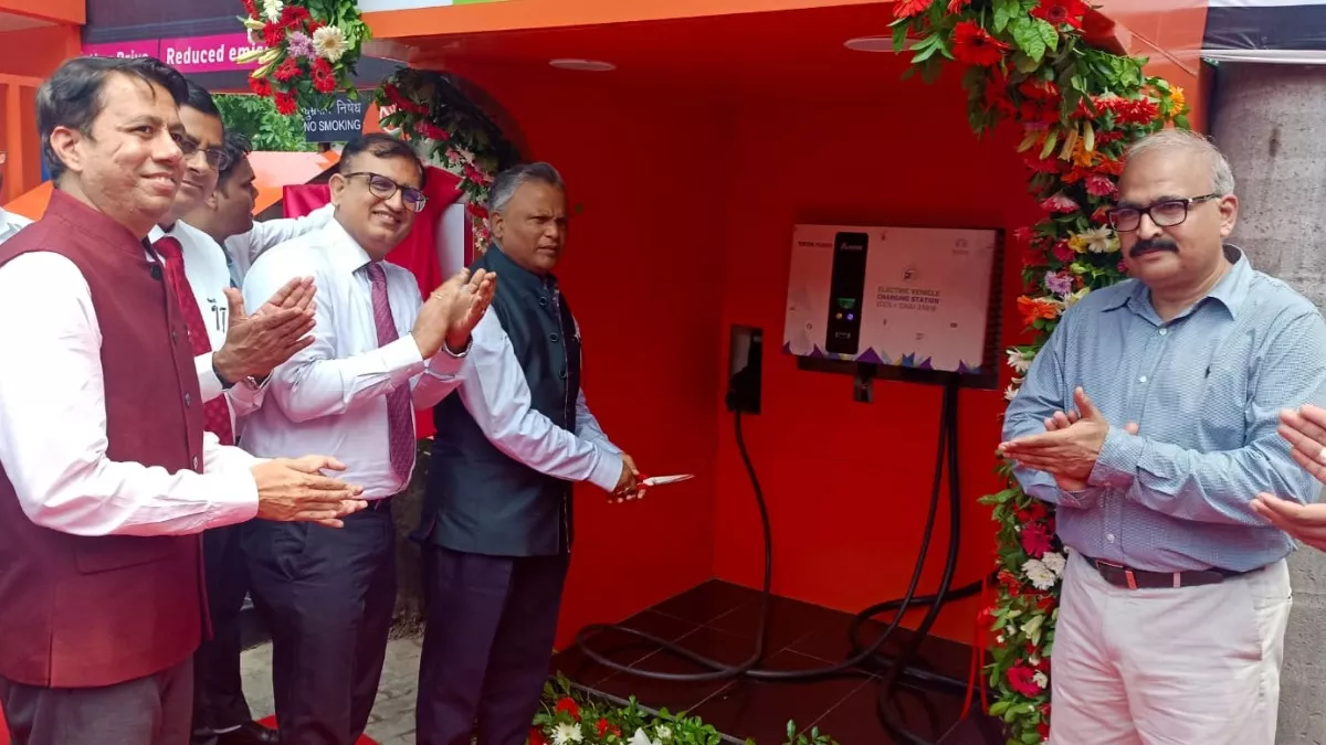इलेक्‍ट्र‍िक कार चलाने वालों के ल‍िए खास खबर, लखनऊ में खुला यूपी का पहला फास्‍ट चार्ज‍िंंग स्‍टेशन