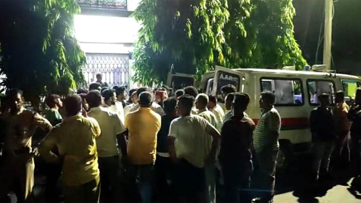 https://www.jagranimages.com/images/newimg/13082022/13_08_2022-islampur-nursing-home-rucku_22977828.jpg