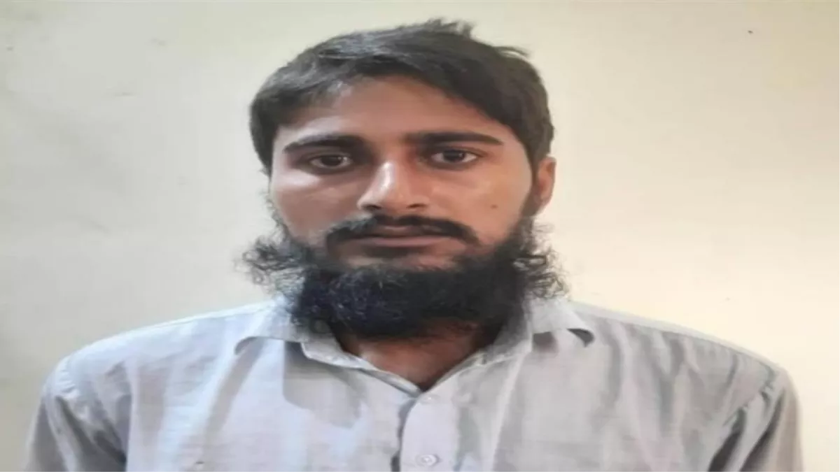 Terrorist Arresred: एटीएस ने आतंकी नदीम के भाई को पूछताछ के बाद छोड़ा, घर पर मीडिया का जमावड़ा
