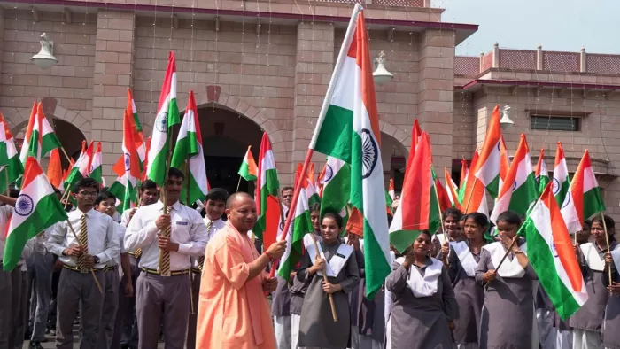 Har Ghar Tiranga: मुख्यमंत्री योगी आदित्यनाथ शुरु किया हर घर तिरंगा अभियान