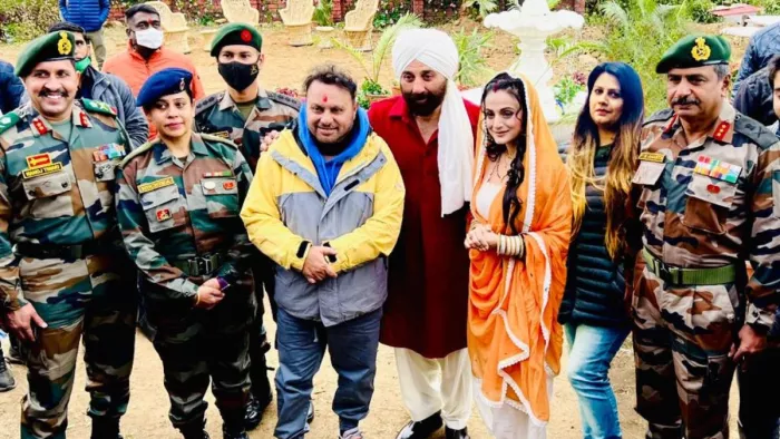 गुरुग्राम की हेमलता ने सजाया गदर-2 का सेट