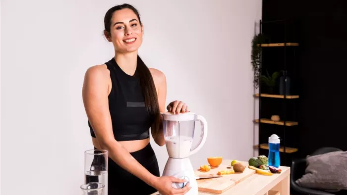 Protein Shakes For Weight Loss: वजन कम करना चाहते हैं, तो ट्राई करें ये 4 प्रोटीन शेक