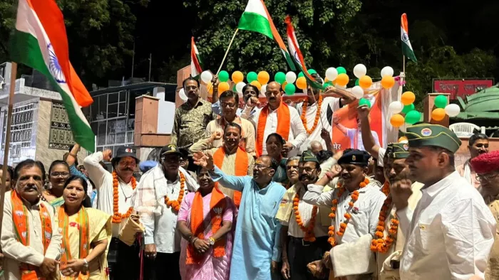 77वें स्वतंत्रता दिवस के मौके पर रविवार को अजमेर में भाजपा की ओर से विशाल तिरंगा यात्रा हुई आयोजित। फोटो-जागरण।