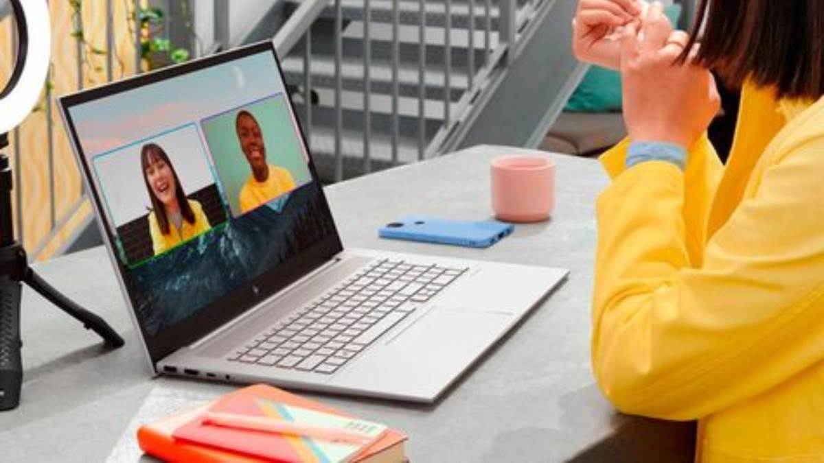 गफ्फार में सारे हैरान! Best Laptops Under 40000 में स्टोरेज, बैटरी, प्रोसेसर, स्क्रीन के मिल रहे तगड़े फीचर्स