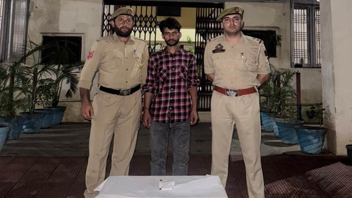 https://www.jagranimages.com/images/newimg/13082025/13_08_2025-drug_smuggling_udhampur_24012346.jpg