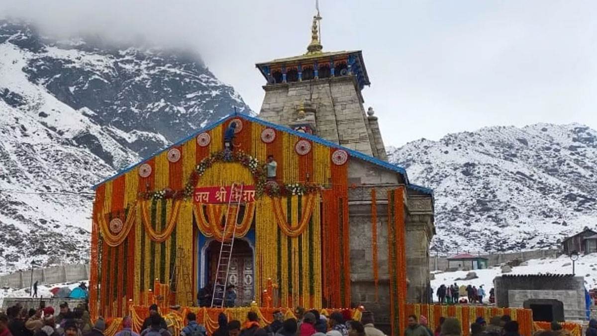 https://www.jagranimages.com/images/newimg/13082025/13_08_2025-kedarnath-snowfall_24012125.jpg