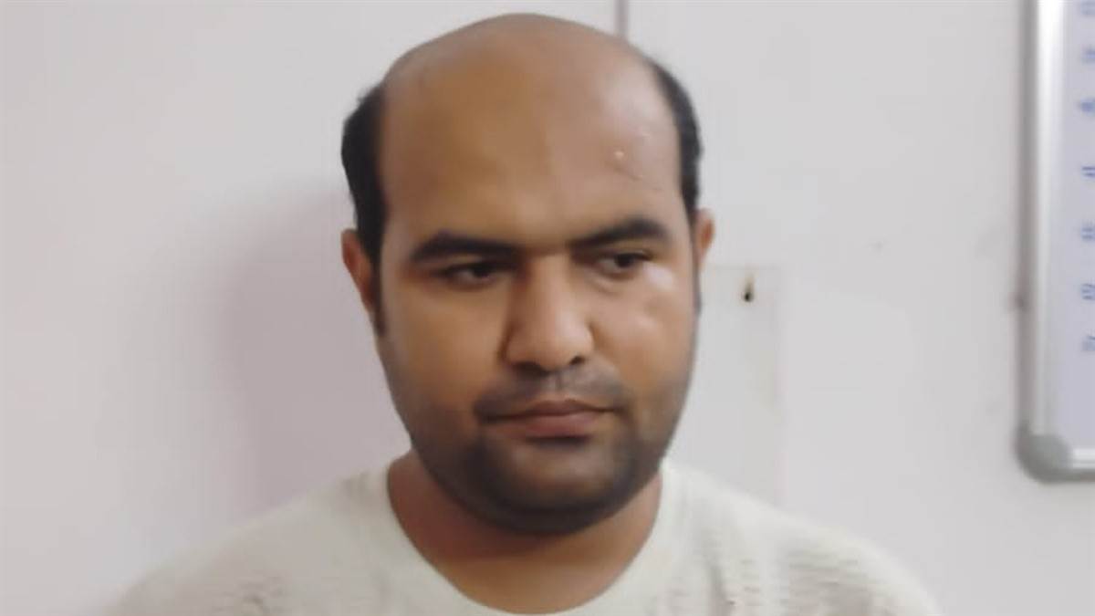 https://www.jagranimages.com/images/newimg/13082025/13_08_2025-samrat_24012001.jpg
