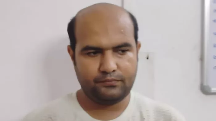 मैट्रीमोनियल साइट पर मोहम्मद शरफ रिजवी हिंदू नाम सम्राट बनकर फंसाता था लड़कियों को।