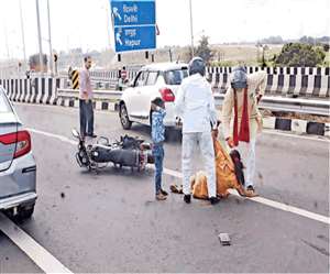 दिल्‍ली मेरठ एक्‍सप्रेस वे पर उल्टी दिशा से फर्राटा भर रहे वाहन