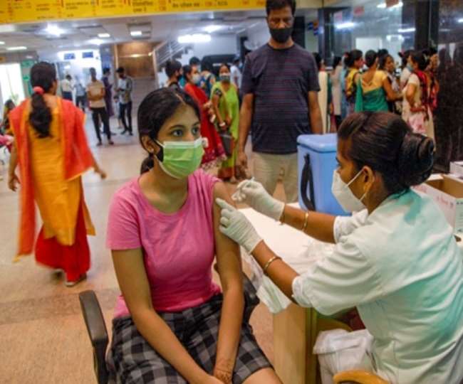 देश में कोरोना के खिलाफ जारी टीकाकरण का आंकड़ा 75 करोड़ को पार कर गया है।