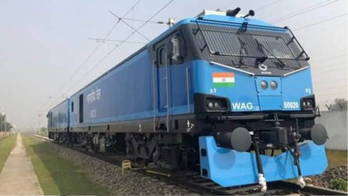अगले वर्ष गोरखपुर-बढ़नी-गोंडा रूट पर भी चलने लगेंगी इलेक्ट्रिक इंजन वाली ट्रेनें। (प्रतीकात्मक तस्वीर)