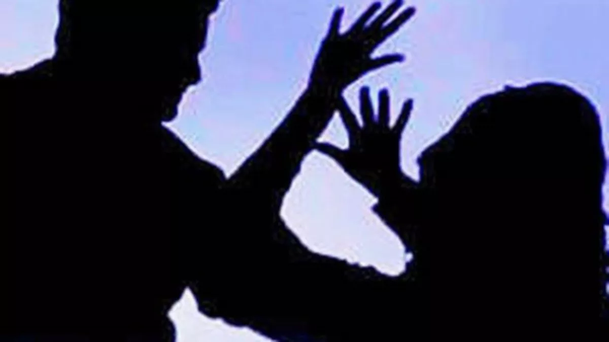 Maharashtra: विवाहेतर संबंध के शक में बच्चों के सामने पति ने की पत्नी की हत्या