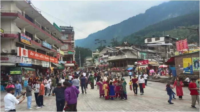 हिमाचल सरकार टूरिस्ट की हेल्थ का रखेगी ध्यान, होटलों में नियुक्त करेगी योग प्रशिक्षक। (फाइल फोटो)