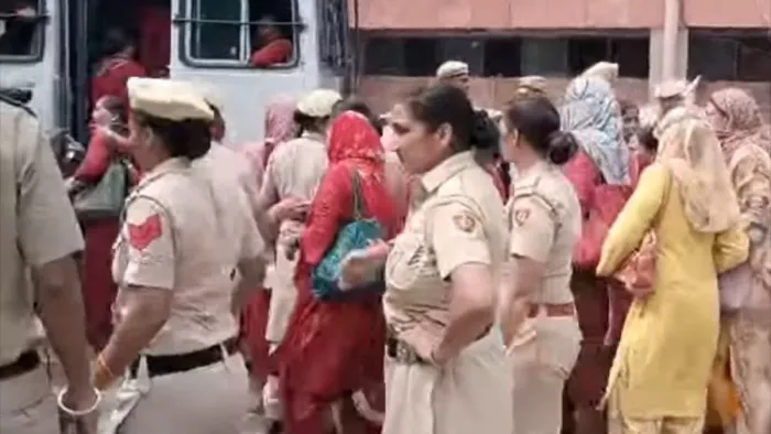 अनिल विज की कोठी का घेराव करने जा रहीं आशा वर्कर को पुलिस ने हिरासत में लेकर दूसरी जगह छोड़ा
