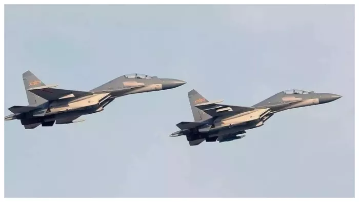 China-Taiwan Clash: चीन ने ताइवान में फिर की घुसपैठ की कोशिश, 28 लड़ाकू विमानों ने हवाई क्षेत्र में भरी उड़ान - China again tries to infiltrate into Taiwan 28 fighter planes fly