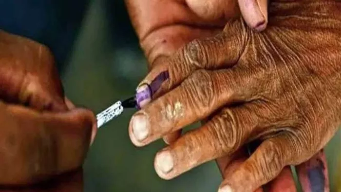 देविका अर्बन कोआपरेटिव बैंक के चुनाव 19 अक्टूबर को होंगे।