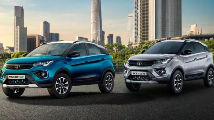 लंबे इंतजार के बाद 2023 Tata Nexon और Nexon EV कल होगी लॉन्च