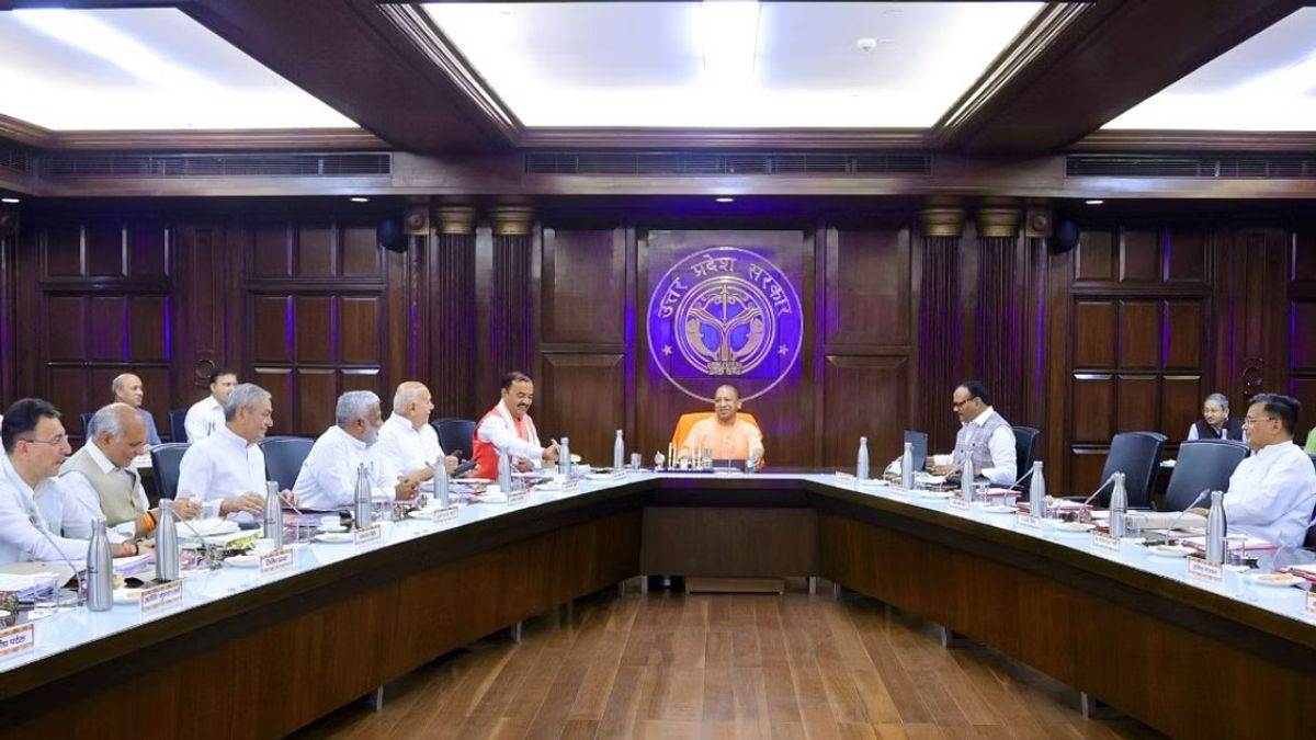 new industrial city will be established in jhansi on lines of noida 35000 acres of land will be acquired