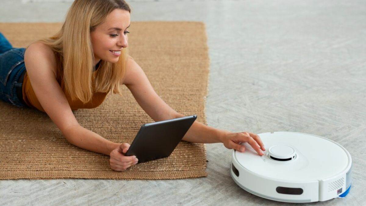 घर के कोने-कोने की होगी चकाचक सफाई, जब फुल स्पीड में क्लीनिंग करेंगे ये Robot Cleaner
