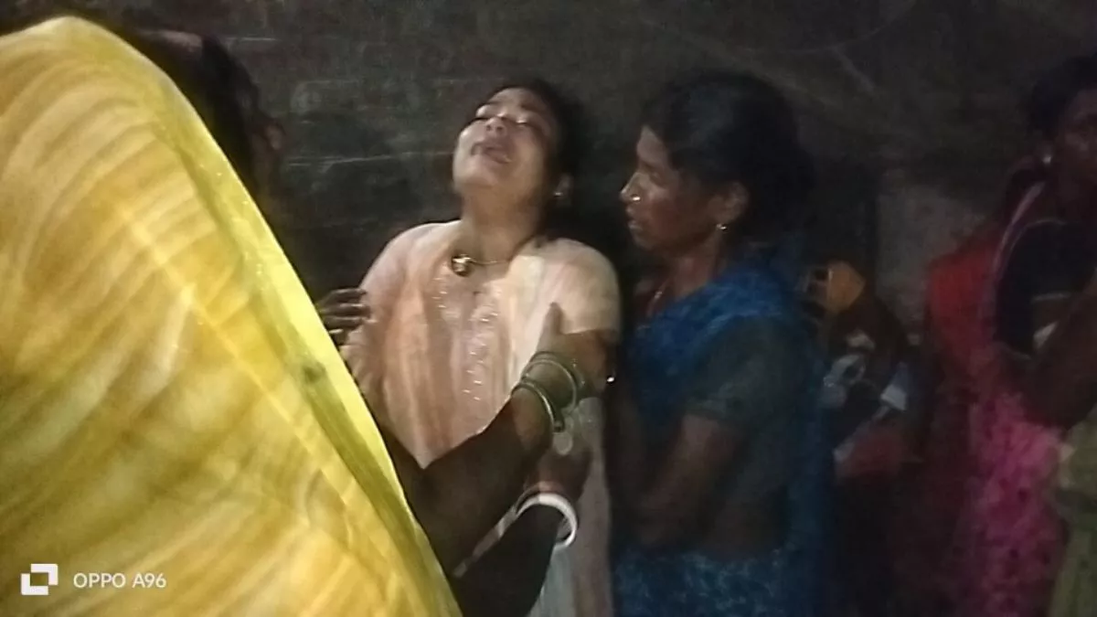 Bihar News: बैंगन के खेत में अर्धनग्न अवस्था में मिला छात्रा का शव, हत्या की वारदात से इलाके में मचा हड़कंप