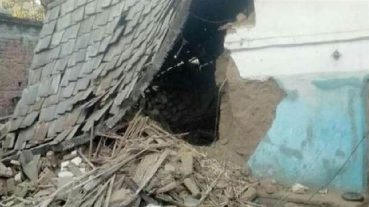 https://www.jagranimages.com/images/newimg/13092025/13_09_2025-destroyed_house_24045737.jpg