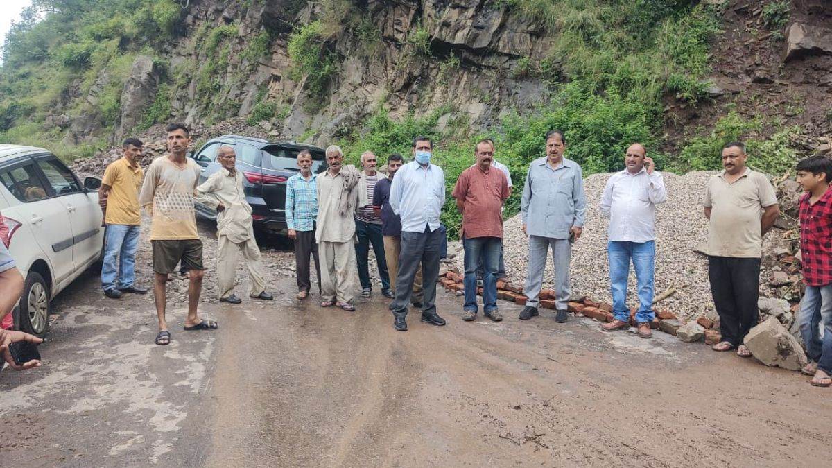 https://www.jagranimages.com/images/newimg/13092025/13_09_2025-himachal_1_24045985.jpg