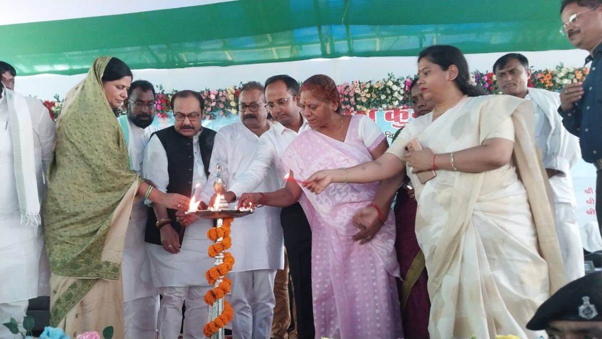 https://www.jagranimages.com/images/newimg/13092025/13_09_2025-nawada_news_13_24045246.jpg