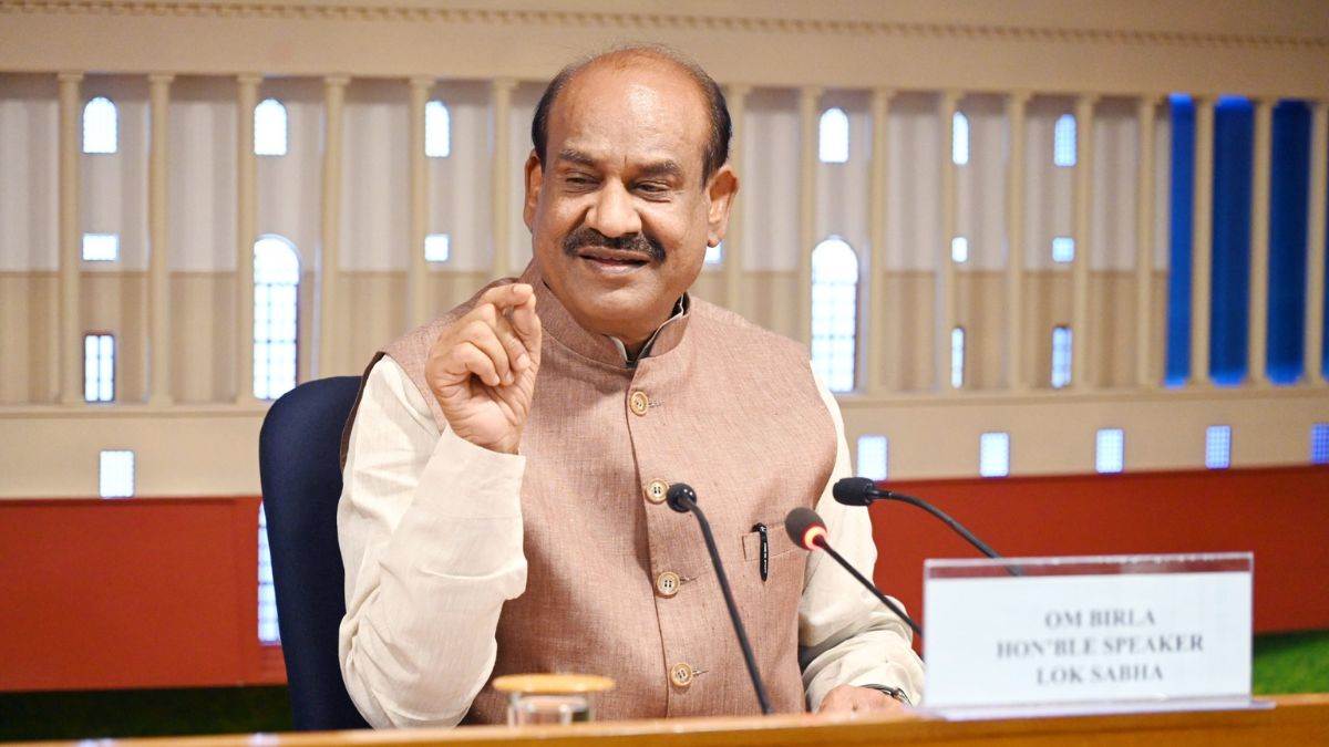 https://www.jagranimages.com/images/newimg/13092025/13_09_2025-om_birla_2_24046207.jpg