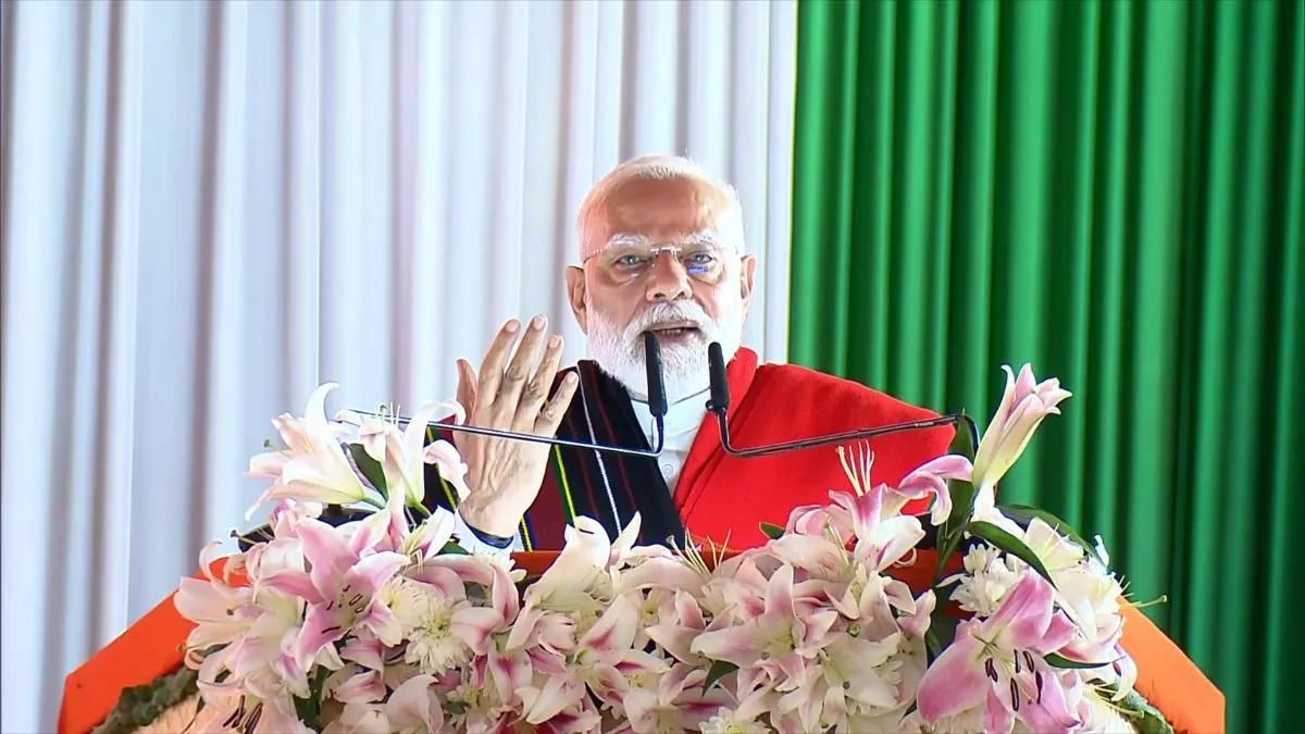 PM Modi Live: 'मणिपुर मां भारती के मुकुट पर सजा रत्न', इंफाल में बोले पीएम मोदी