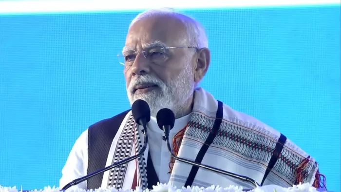 हिंसाग्रस्त मणिपुर में प्रधानमंत्री नरेंद्र मोदी की रैली।