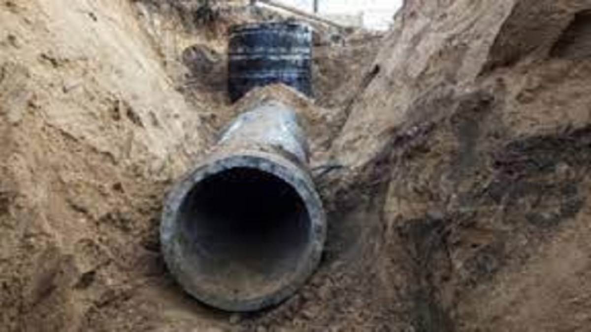 https://www.jagranimages.com/images/newimg/13092025/13_09_2025-sewer_line_24045874.jpg