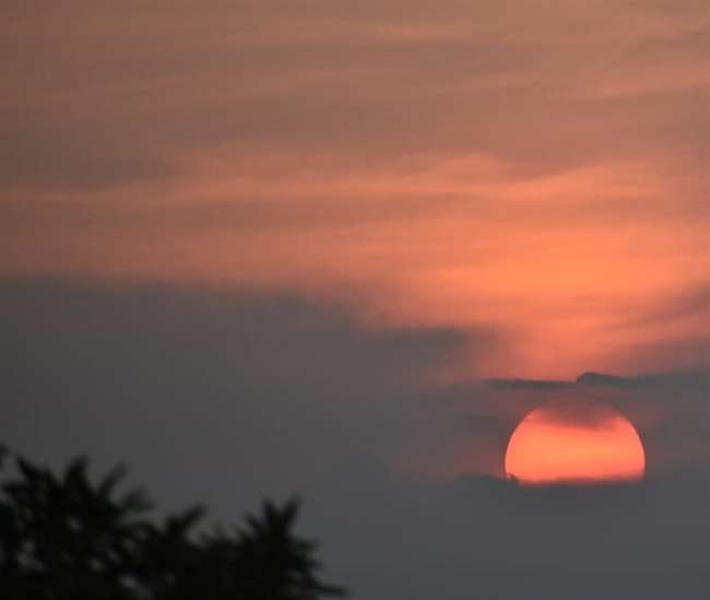 Weather Forecast Kanpur मौसम का उतारचढ़ाव जारी, दिन में गिरा पारा और