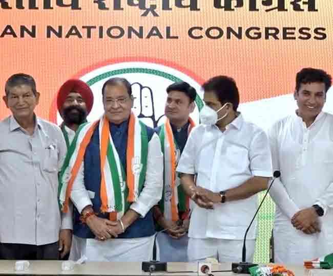 भाजपा सरकार में कैबिनेट मंत्री रहे यशपाल आर्य की कांग्रेस में वापसी की राजस्थान में लिखी गई।