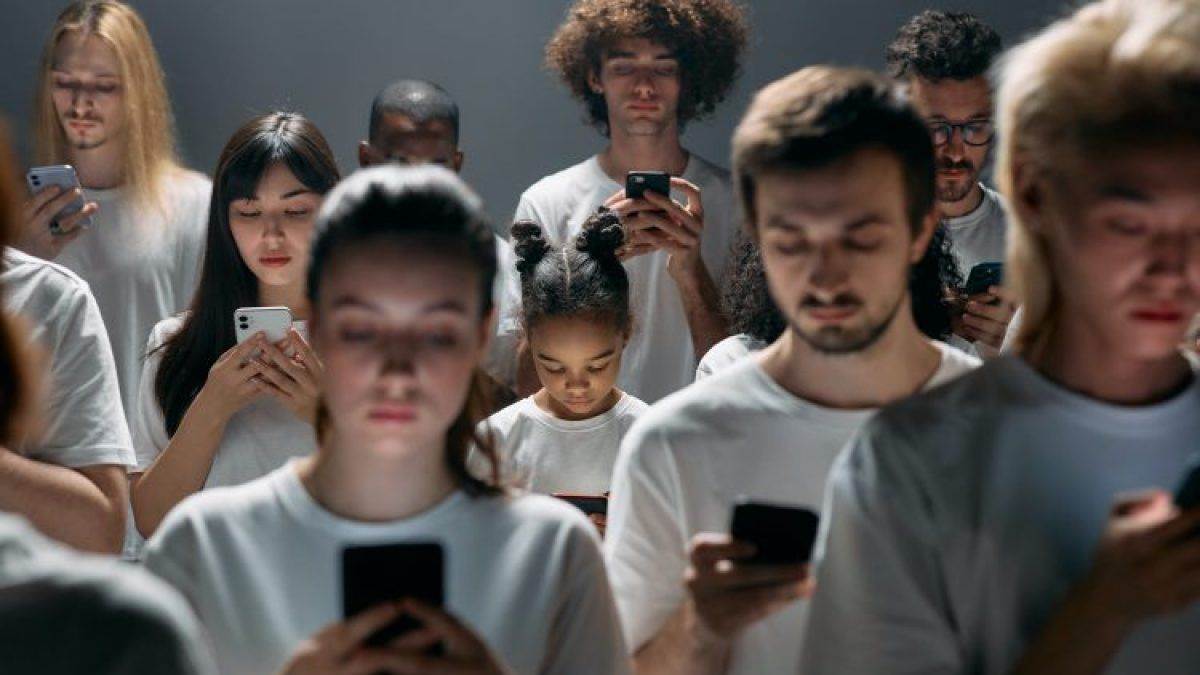 nomophobia which types of dieses happened when we used mobile maximum what is cure for nomophobia know details