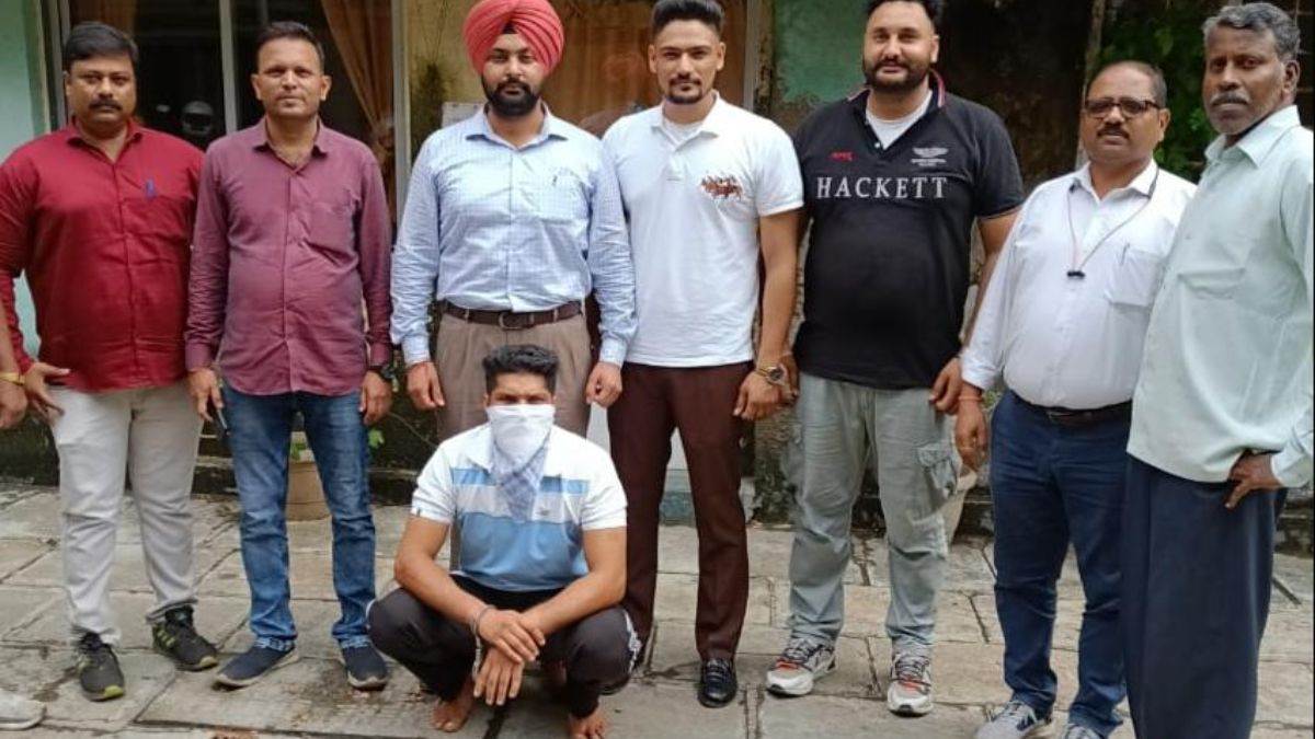 punjab police arrested main accused of mohali intelligence headquarters from mumbai