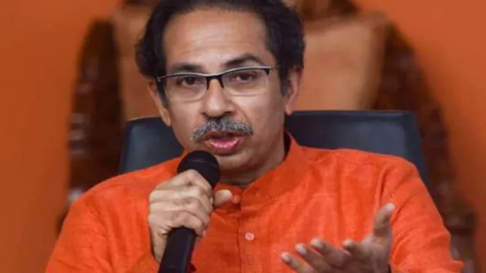 उद्धव गुट ने पार्टी का नाम और चुनाव चिन्ह देने में लगाया पक्षपात का आरोप। फाइल फोटो