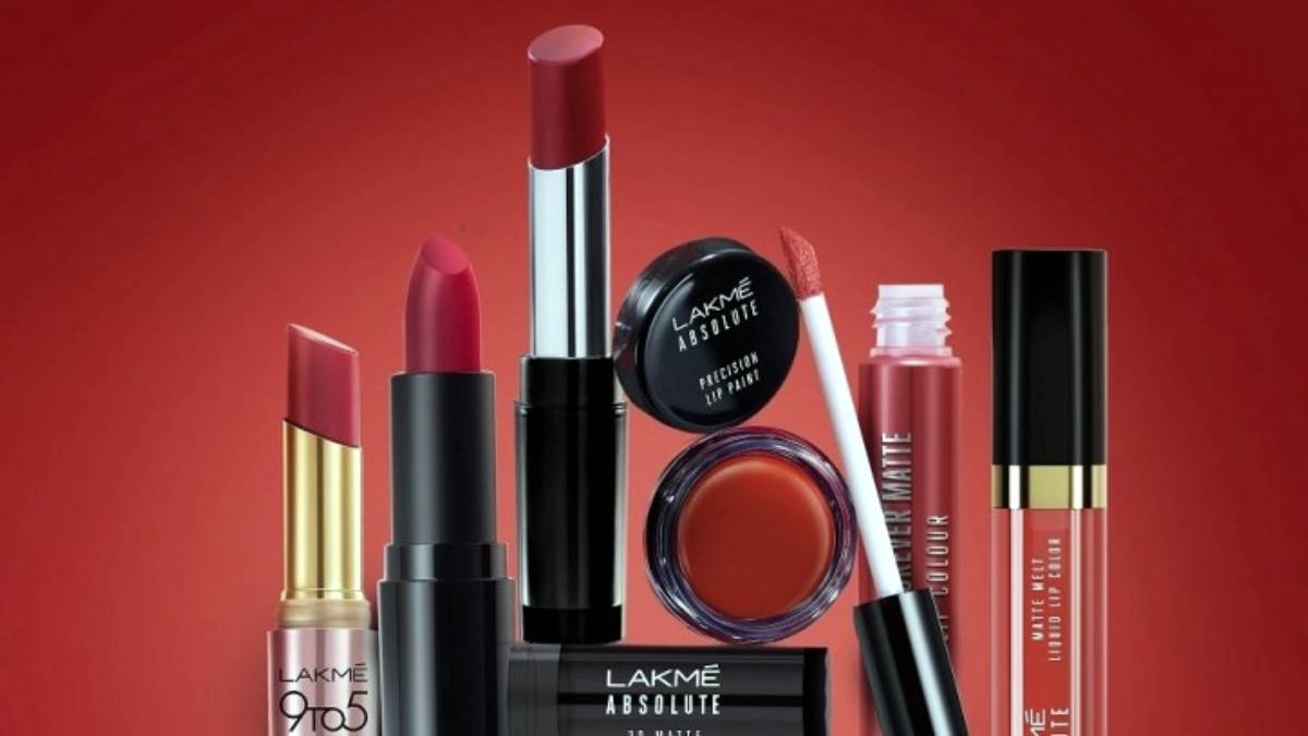 चेहरे पर चाहिए चांद सा नूर तो ये Lakme Products बढ़ाएंगे आपकी खूबसूरती, गज़ब का दिखेगा निखार