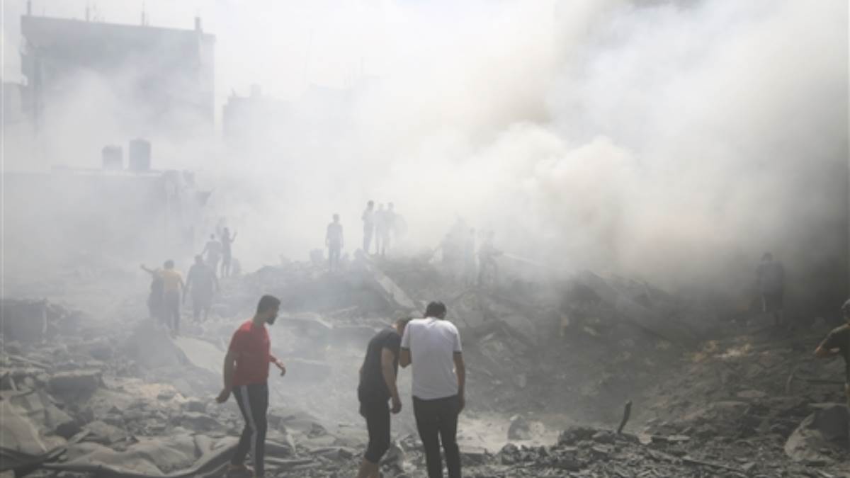 israel hamas war four lakh people left their homes in gaza white phosphorus used in war revealed in un report