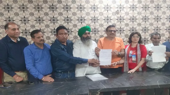 आरटीआइ से मिले एक जवाब ने अंबाला कैंट में अफसरों की मनमानी को खोल दिया है