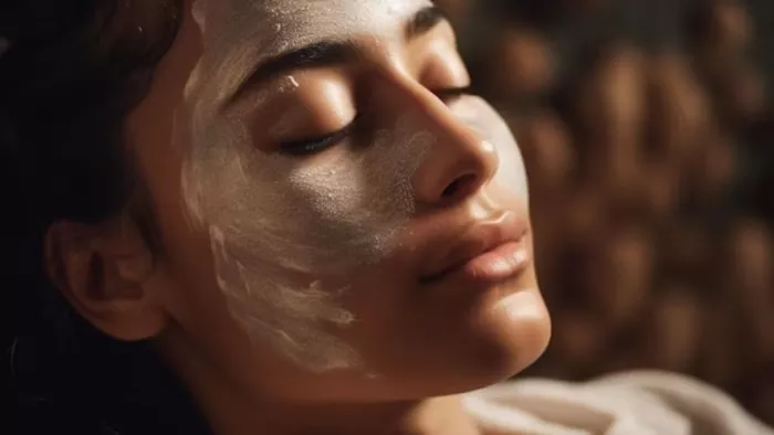 Skin Pigmentation: चेहरे की झाइयों से इस तरह पाएं निजात
