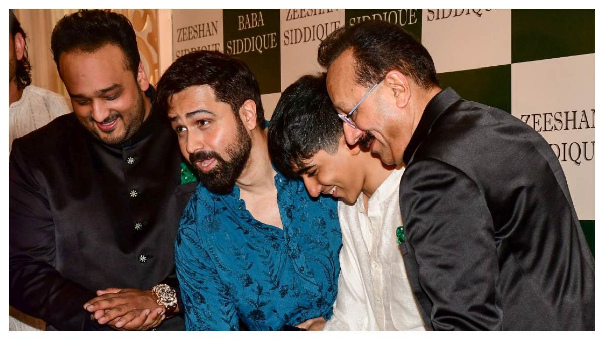 https://www.jagranimages.com/images/newimg/13102024/13_10_2024-baba_siddique_and_actor_emraan_hashmi_23814808_81656240.jpg