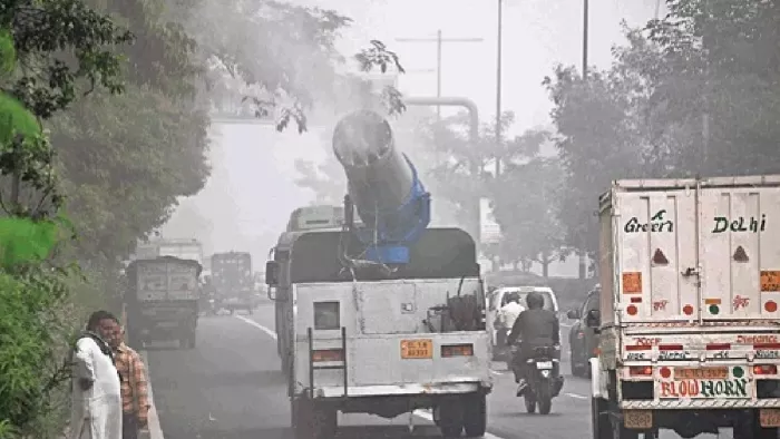 सात अक्टूबर से दिल्ली सरकार द्वारा एंटी डस्ट कैंपेन शुरू किया गया।