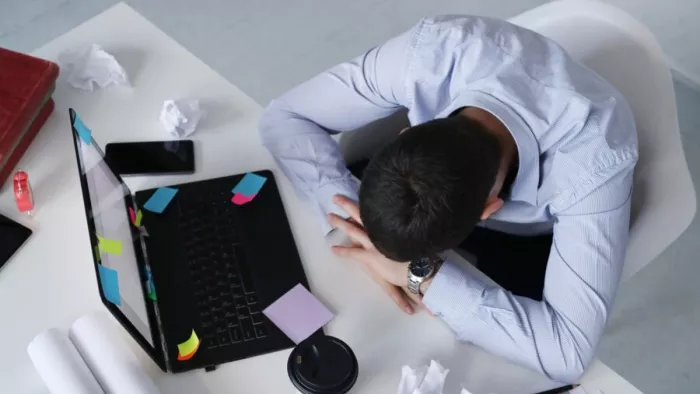 symptoms of workaholism: कैसे करें वर्काहॉलिज्म की पहचान? (Image Source: Freepik)