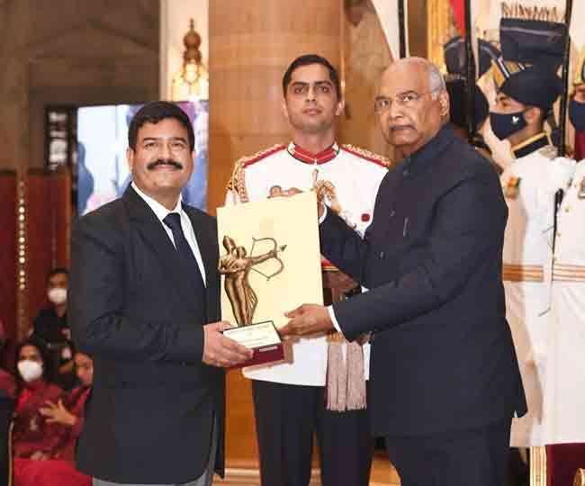 उत्तराखंड निवासी पैरा शूटिंग कोच जय प्रकाश नौटियाल को द्रोणाचार्य पुरस्कार से नवाजा गया है।