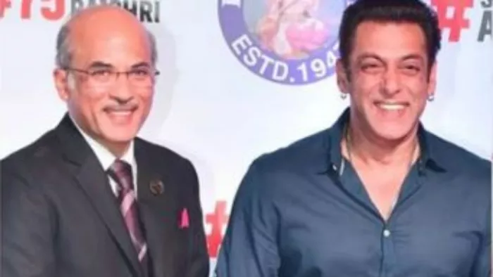 Actors not want to work with Sooraj Barjatya in Maine Pyaar Kiya then Salman Khan joined film.