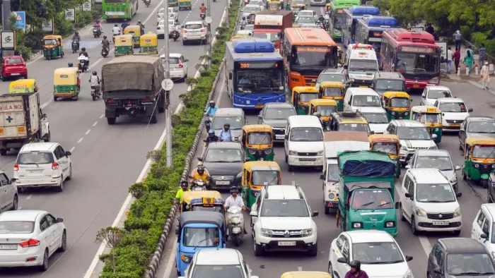 दिल्ली के इन रास्तों पर दो हफ्ते तक जाने बचें