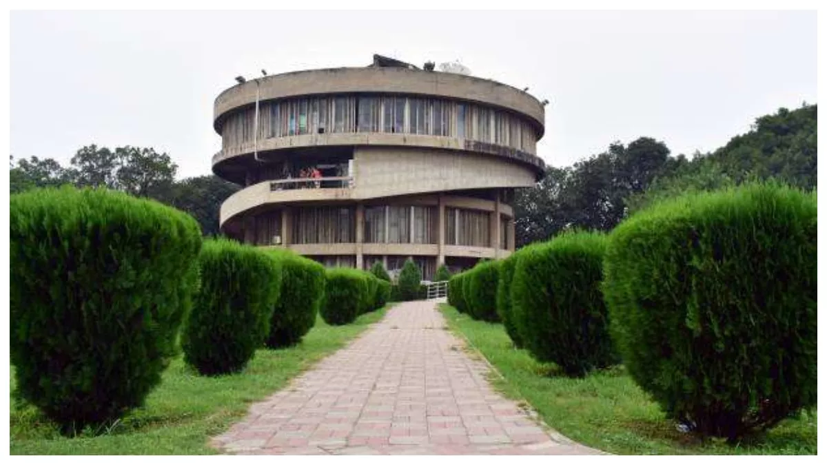 punjab university students protest for senate elections clash with police