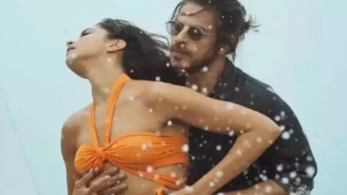 boycottpathaan trends on twitter netizens are calling for boycott shah rukh khan deepika padukone besharam Song. Photo Credit/Instagram