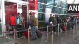 Delhi Airport पर भीड़ को लेकर सोशल मीडिया पर आई मीम्स की बाढ़