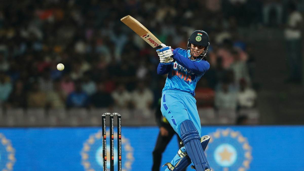 ind w vs aus w t20 series smriti mandhana third place in icc rankings